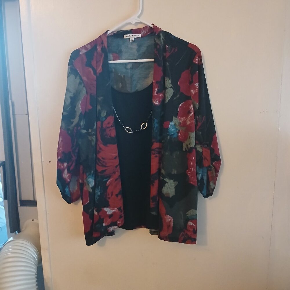Notations women's black and red floral print blouse with necklace Size XL